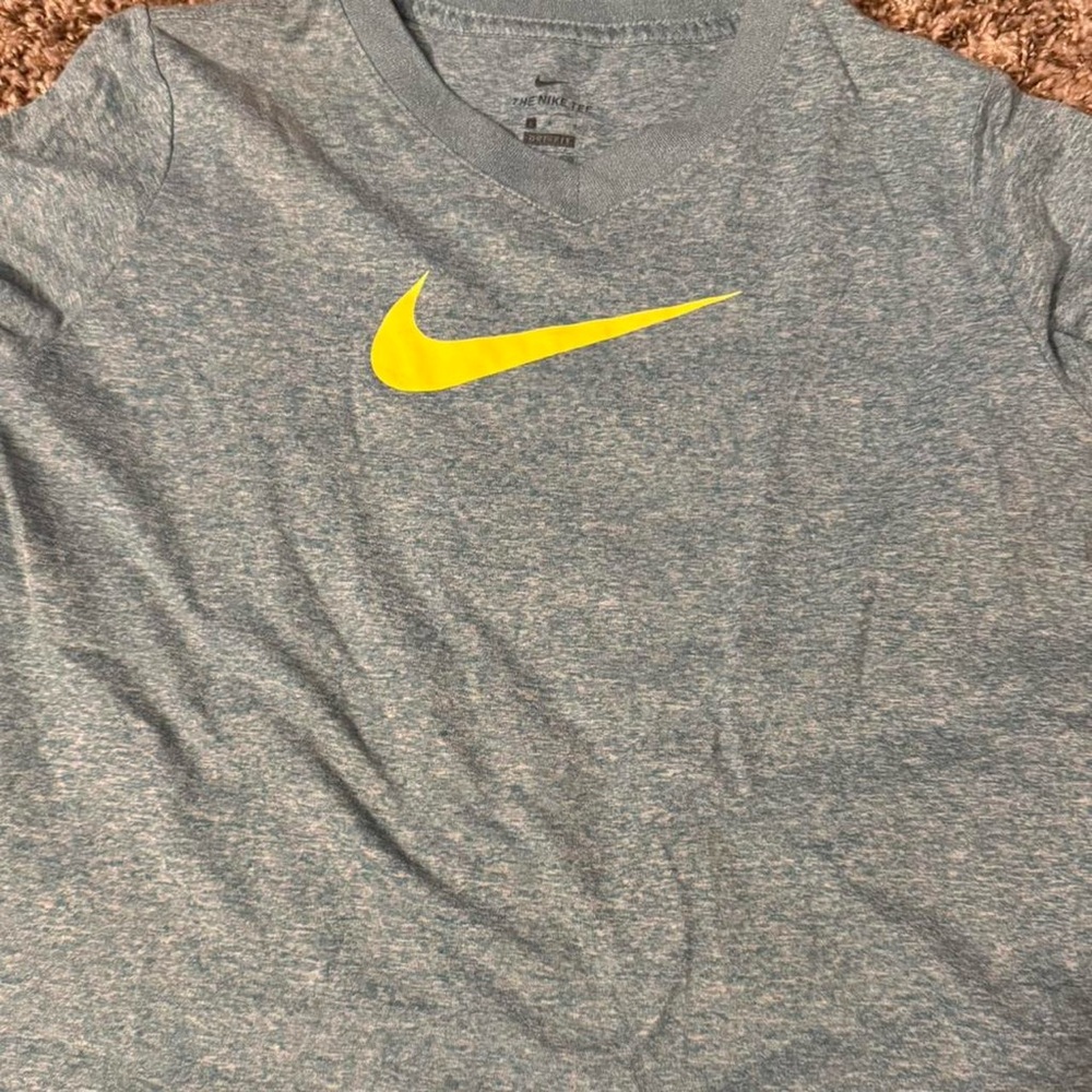 Women's Nike Dri-fit Tee (L)